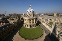 Oxford Anuncia Becas para 100 Estudiantes